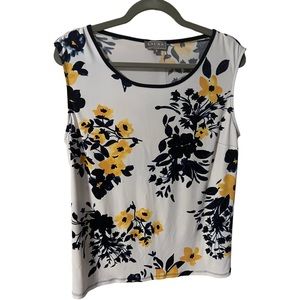 A Laura Plus floral top in size X
